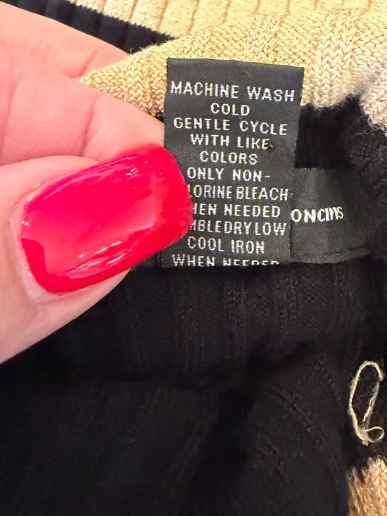 International Concepts Black & Gold striped ribbed turtleneck sweater, Size Med - Picture 7 of 9